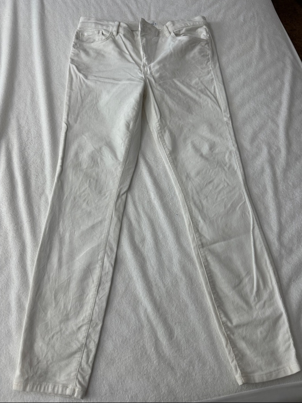 Loft- Modern Skinny Corduroy Pants in Winter White- Size 28/6